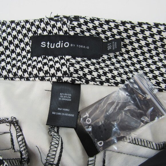 Studio By Torrid Luxe Ponte Women's Trouser Bootcut Houndstooth Size 18T NWT - Picture 10 of 10